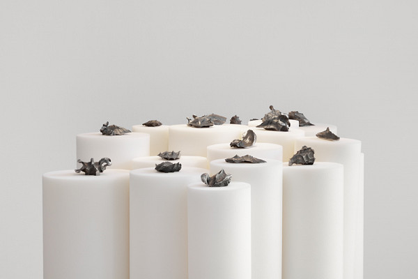 Anetta Mona Chisa & Lucia Tkacova - Thing in Our Hands (installation view GAK – Gesellschaft für Aktuelle Kunst) 