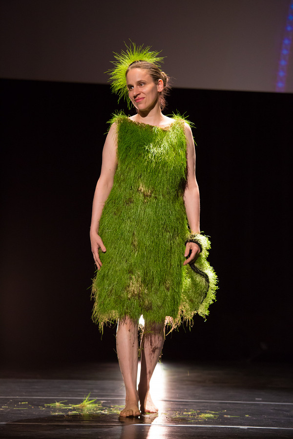 Dorota Sadovská - Vivid Dresses 