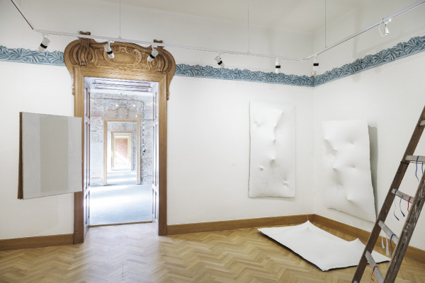 Reprezentačné sály, výstava: Nie som tu, som v Arkádii, 18. 5. – 26. 8. 2018, kurátorka: Mária Janušová, foto: Ján Kekeli 