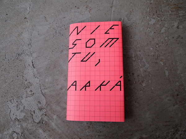 JANUŠOVÁ, MÁRIA: Nie som tu, som v Arkádii (katalóg). Nitra: Nitra Gallery, 2018 